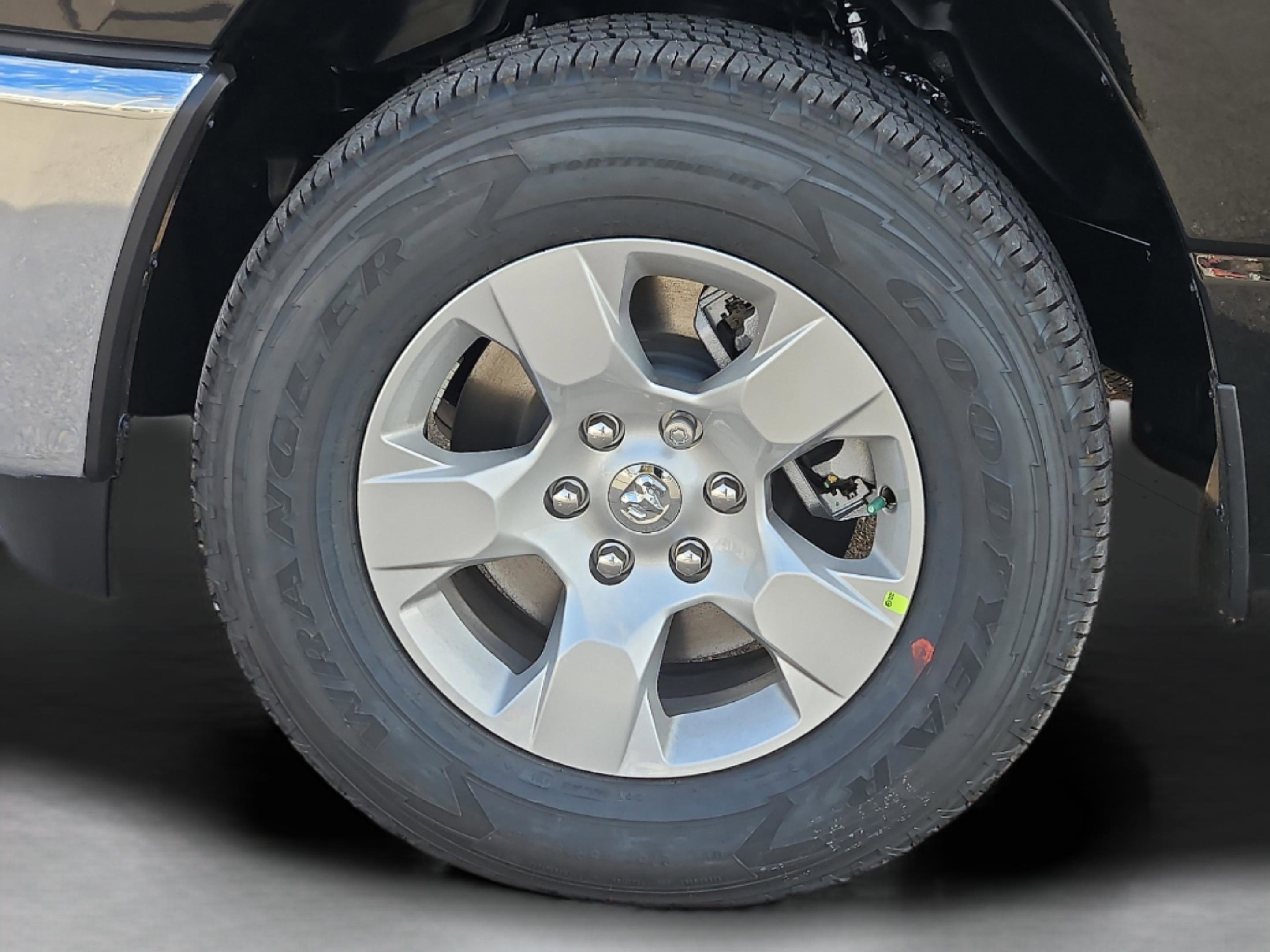 2026 RAM 1500 Big Horn/Lone Star - Photo 9