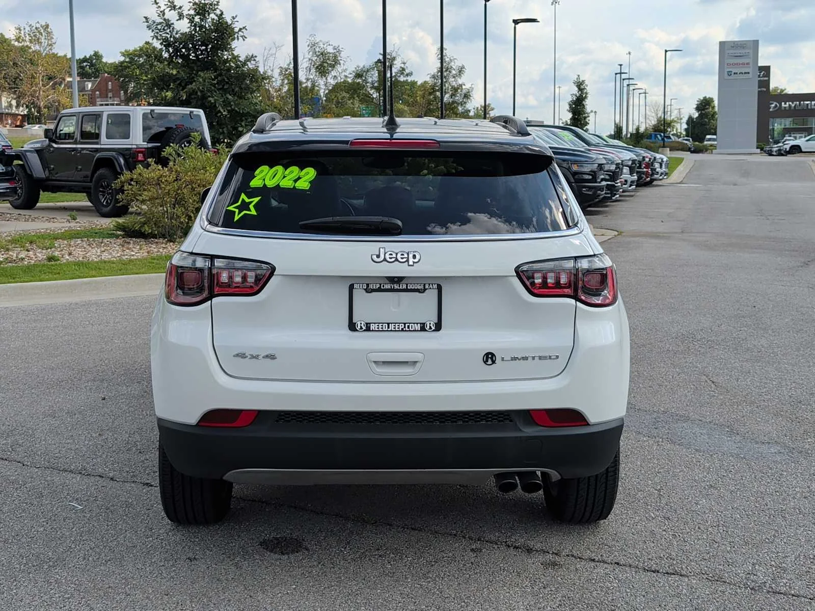 Used 2022 Bright White Clearcoat Jeep Limited image 8
