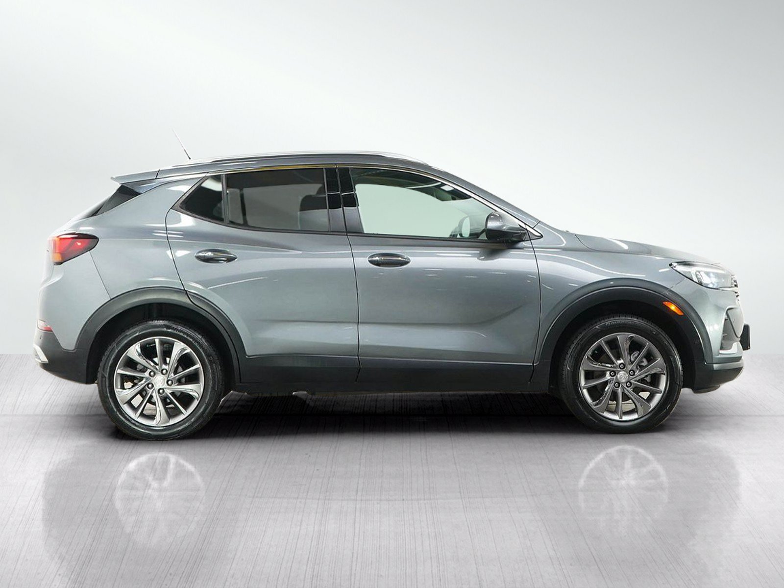 Used 2020 Satin Steel Metallic Buick AWD 4dr Essence image 6