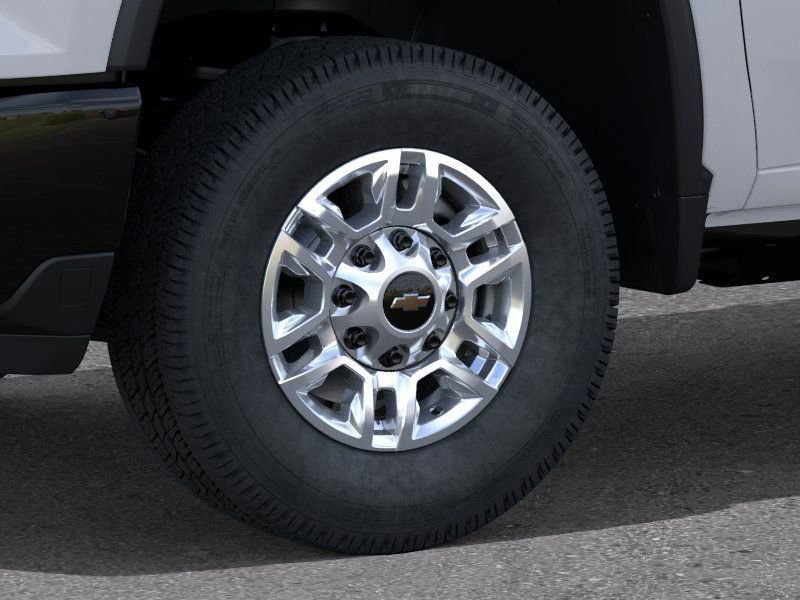 New 2026 Summit White Chevrolet WT image 9