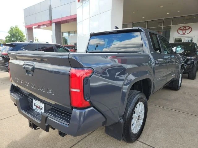 Certified Used 2025  Toyota SR5 image 10