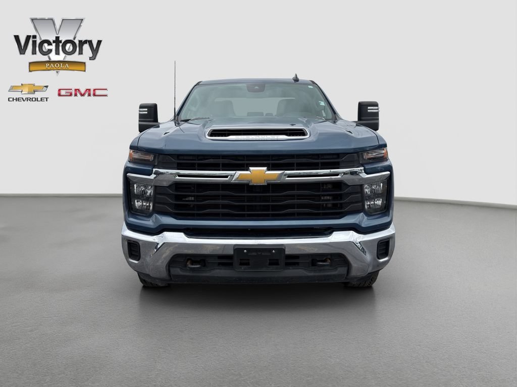 Used 2024 Lakeshore Blue Metallic Chevrolet LT image 25