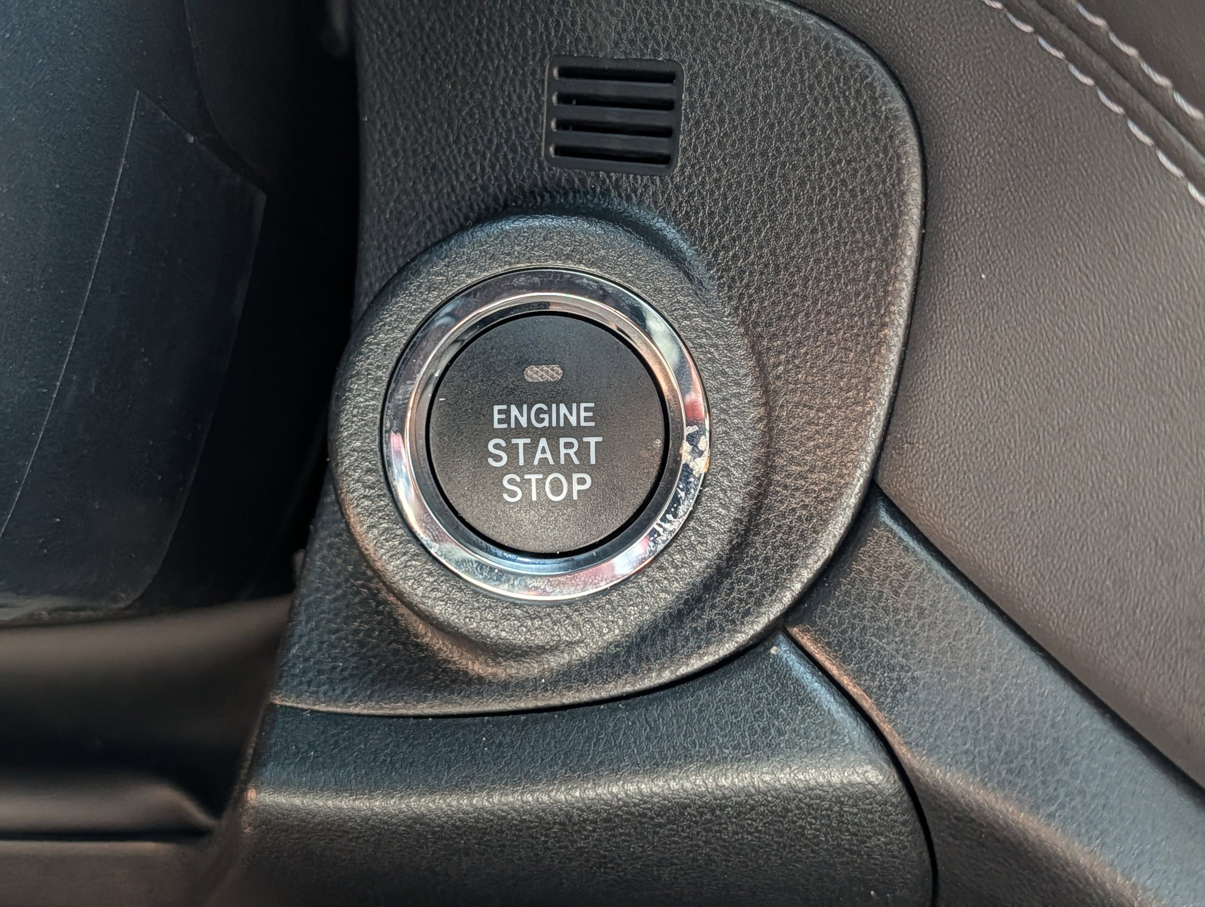 Certified Used 2025 Ice Silver Metallic Subaru Touring XT image 29