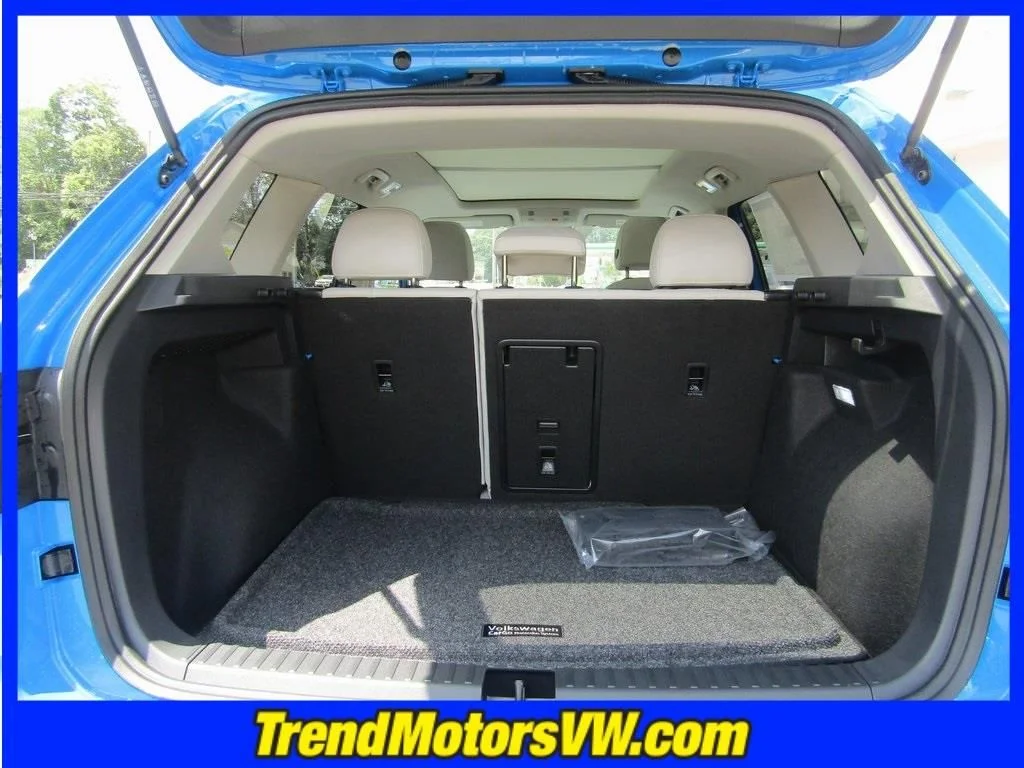 2025 Volkswagen Taos SE - Photo 9