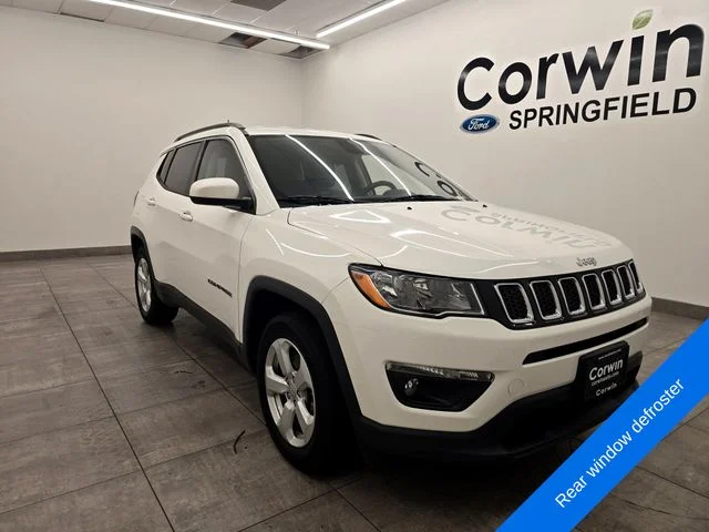 Used 2018 White Clearcoat Jeep Latitude image 6