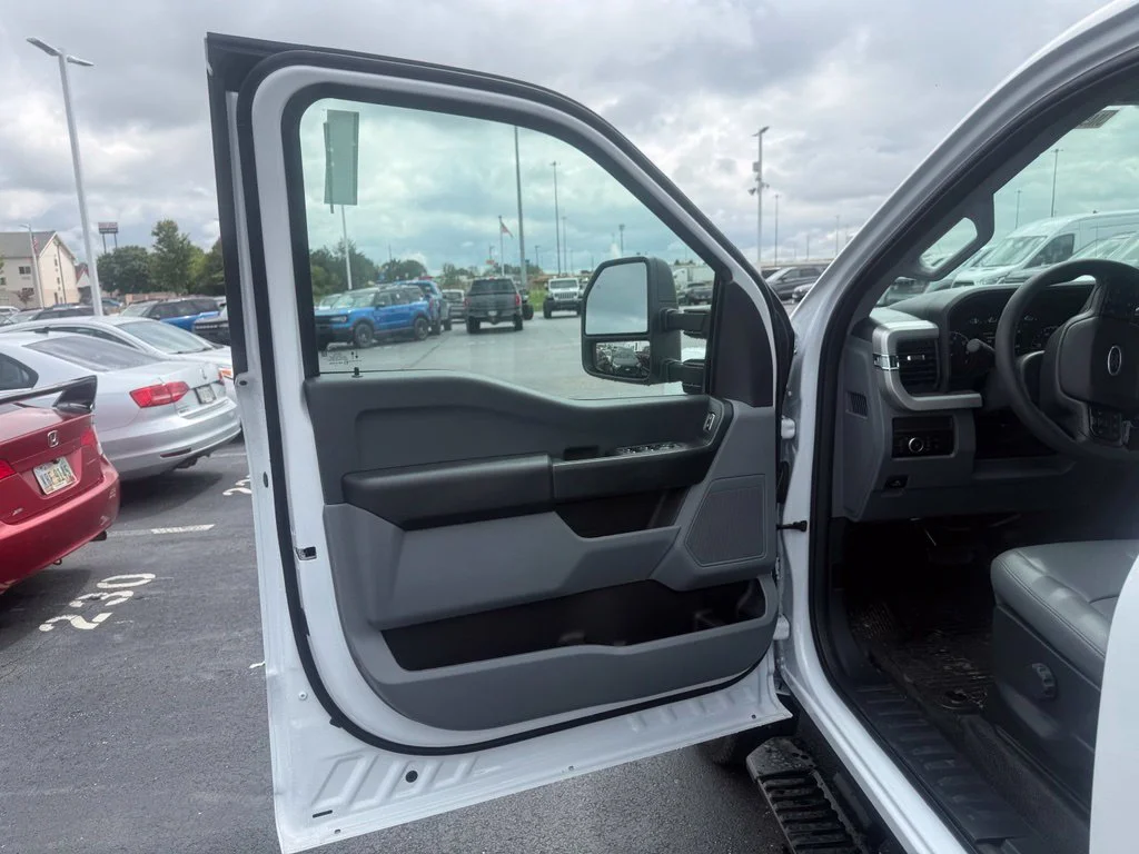 New 2026 Oxford White Ford F-250® XL image 14
