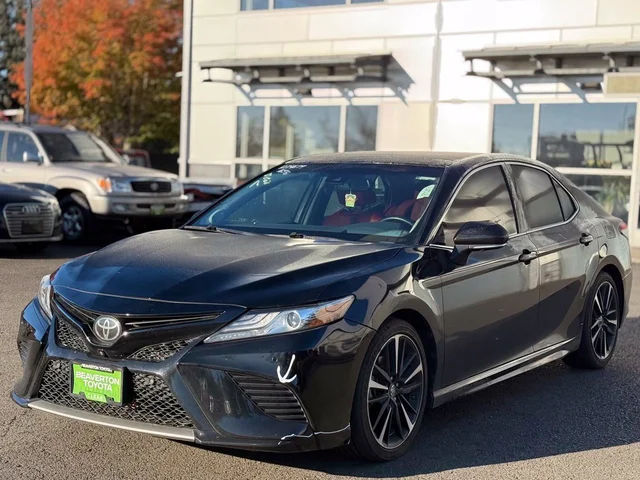 Pre-Owned 2018 Toyota Camry XSE 4D Sedan in Beaverton #89287