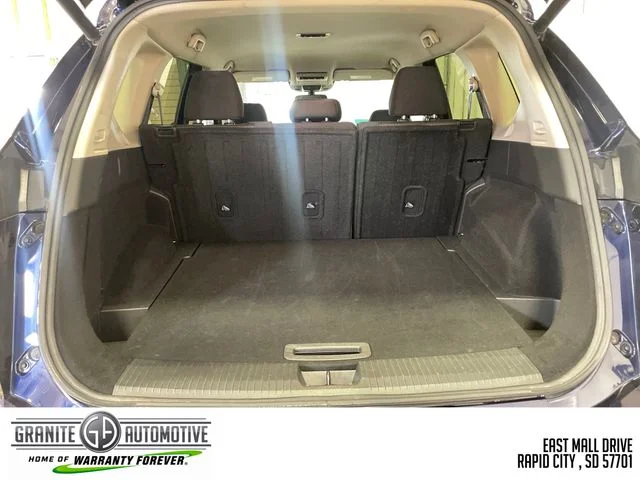 Used 2025 Blue Nissan SV image 29