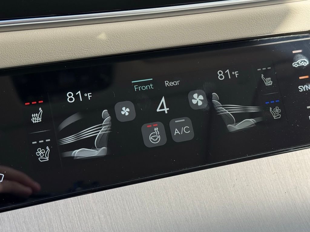 2026 GENESIS GV70 Advanced - Photo 32