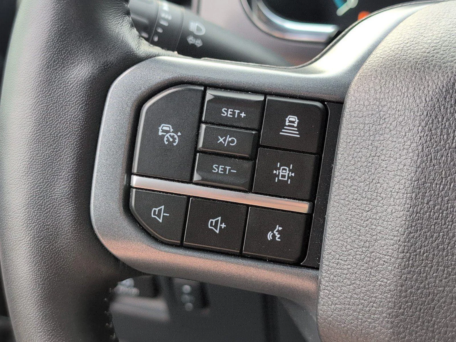Used 2023 Antimatter Blue Ford LARIAT image 33