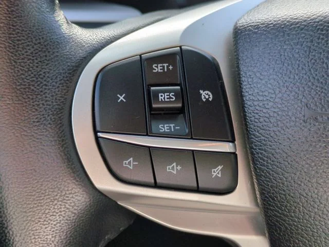 Used 2024 Silver Ford XLT image 16