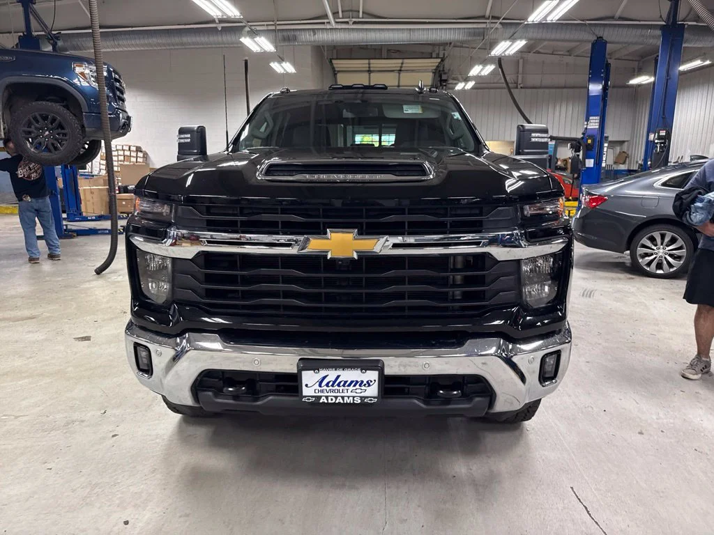 2025 Chevrolet Silverado 3500HD LT - Photo 10