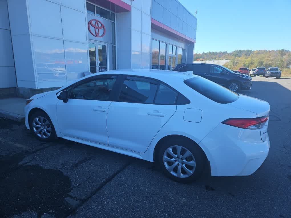 Used 2024 Ice Cap Toyota LE image 4