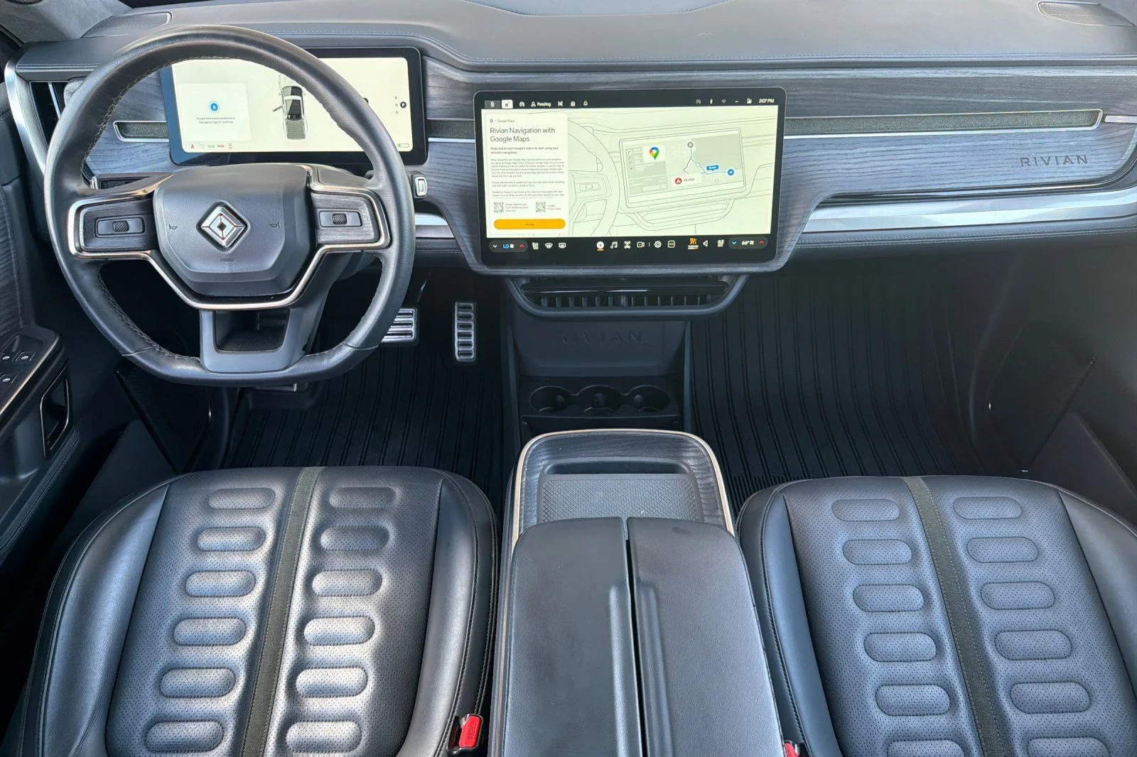 Used 2023  Rivian Adventure image 17