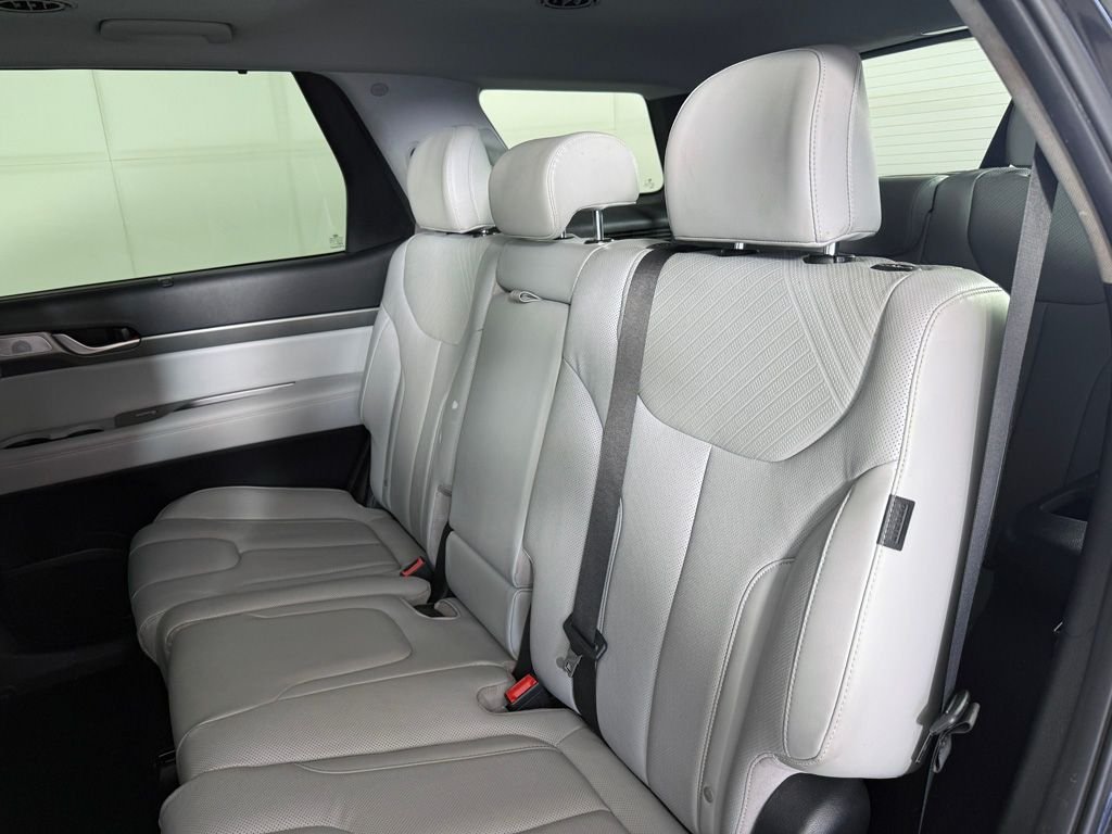 Used 2024 Black Hyundai SEL image 37