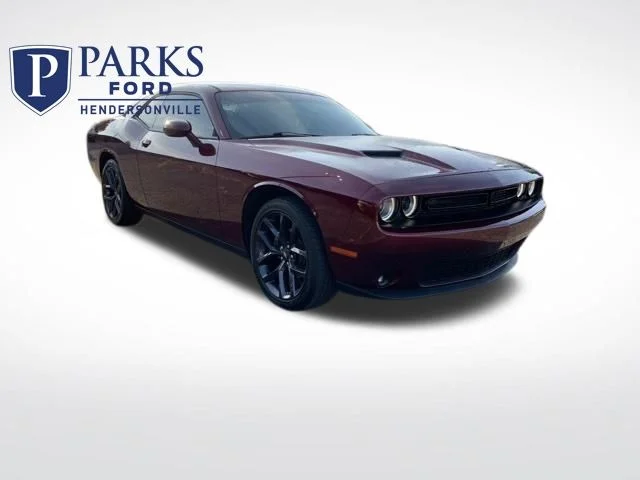 Used 2023 Octane Red Pearlcoat Dodge SXT image 1