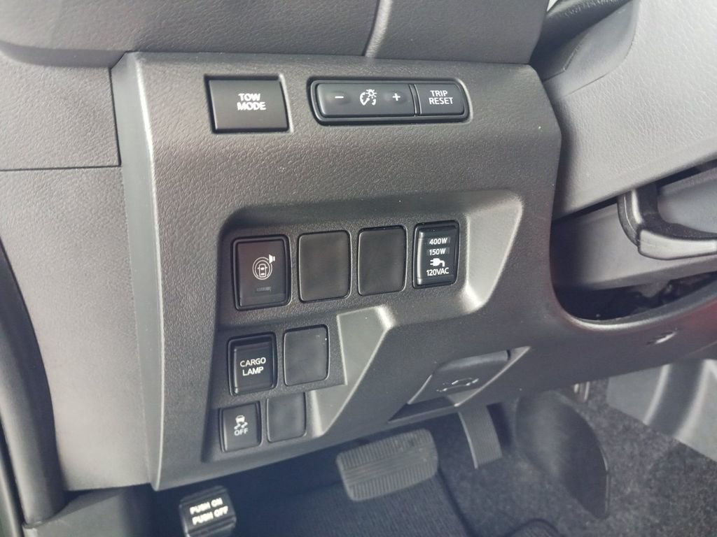 Used 2026 Green Nissan PRO-X image 37