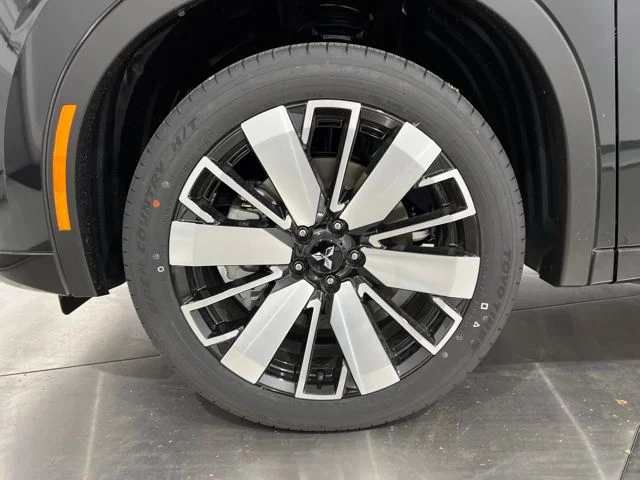 2025 Mitsubishi Outlander SEL Platinum Edition - Photo 23