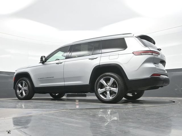 Used 2021 Silver Jeep Limited image 19
