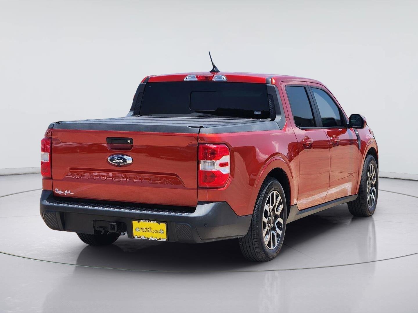 Used 2022 Hot Pepper Red Metallic Tinted Clearcoat Ford LARIAT image 6