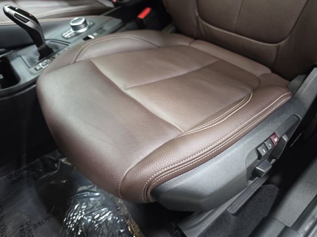 Used 2021 Mineral White Metallic BMW xDrive28i image 28