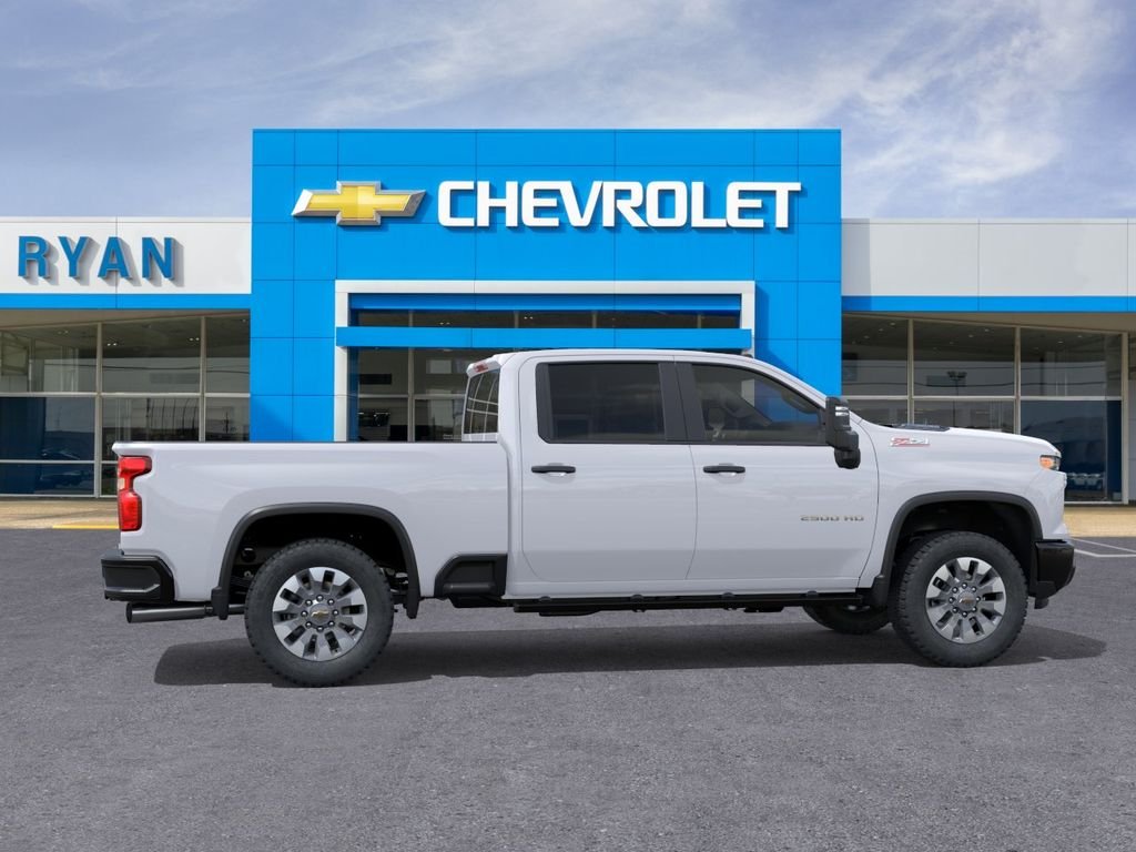 2026 Chevrolet Silverado 2500 HD Custom - Photo 5