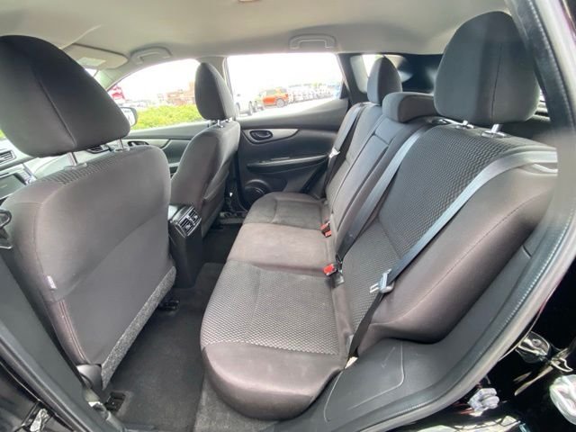 Used 2019 Magnetic Black Pearl Nissan S image 25