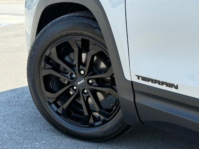 Certified Used 2020 Quicksilver Metallic GMC  image 17