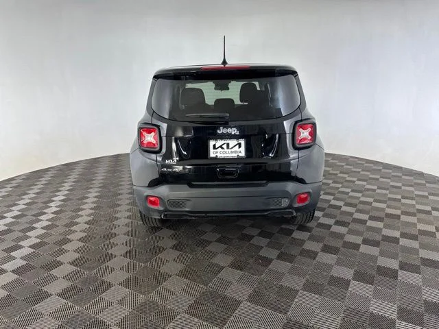 Used 2023 Black Jeep Latitude image 8