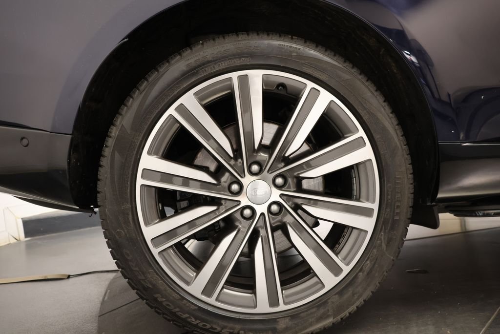 Used 2023 Portofino Blue Metallic Land Rover Autobiography image 11
