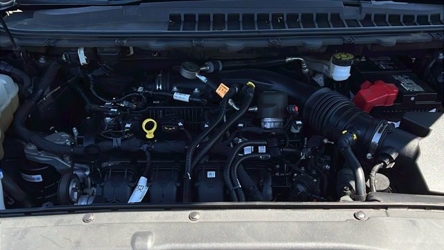 Used 2022 Gray Ford SE image 12