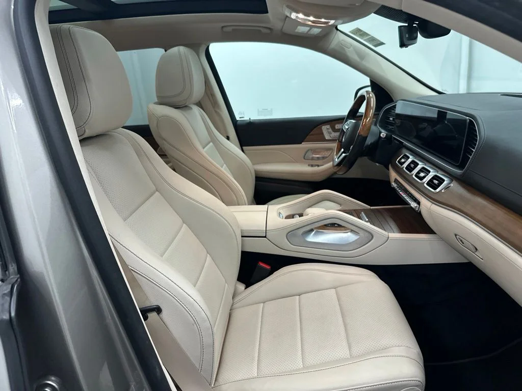 Used 2023 Silver Mercedes-Benz GLS 450 image 29
