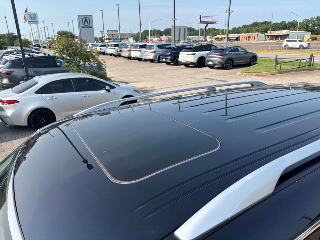Used 2021 Blue INFINITI LUXE image 9