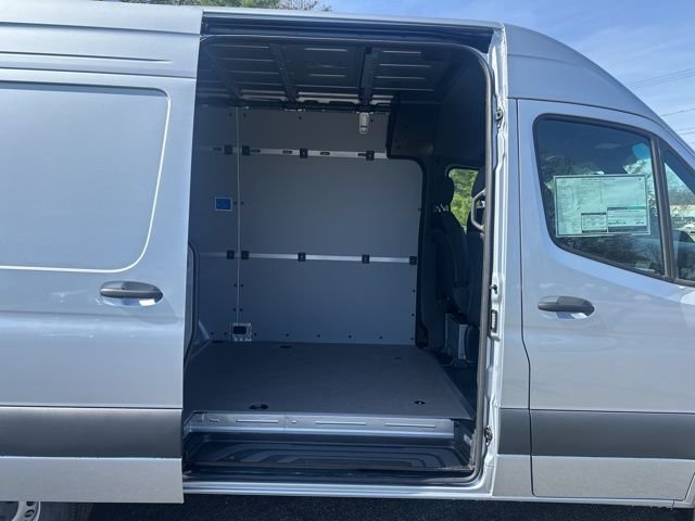 2025 Mercedes-Benz Sprinter Cargo Van Base - Photo 33