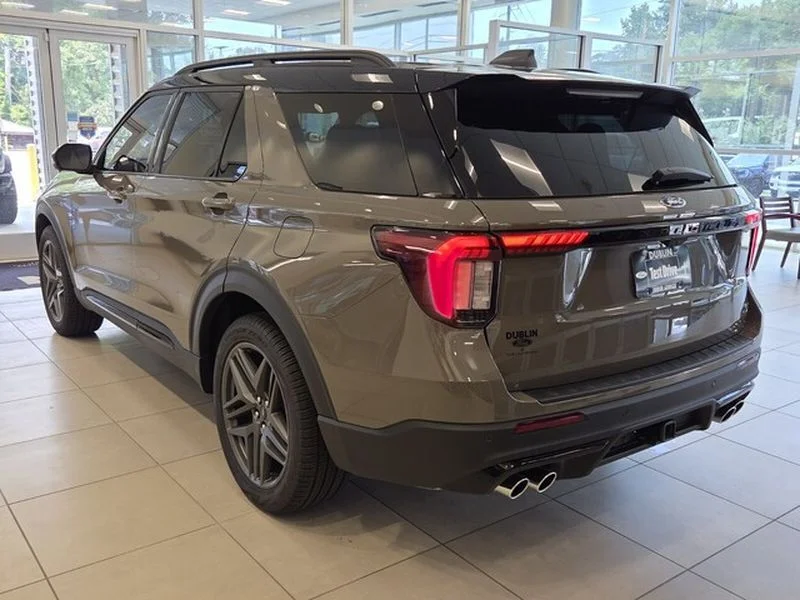 New 2026 Marsh Gray Ford ST image 3