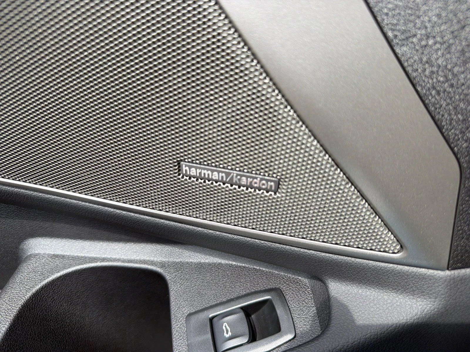 New 2026 Black Sapphire Metallic BMW 330i xDrive image 24