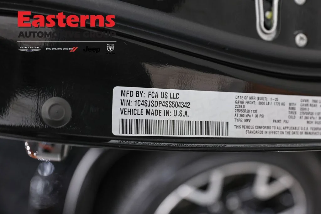 Used 2025 Black Jeep Series III image 39