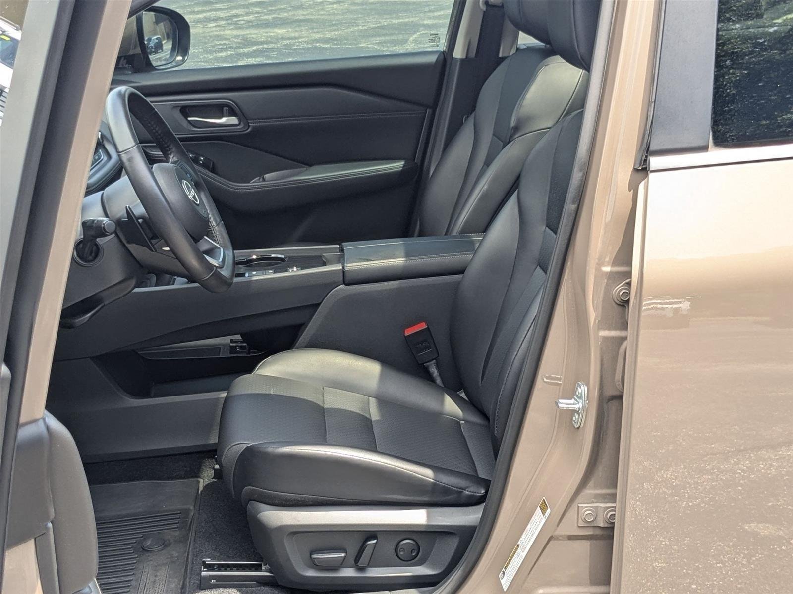 Used 2024 Baja Storm Metallic Nissan SV image 12