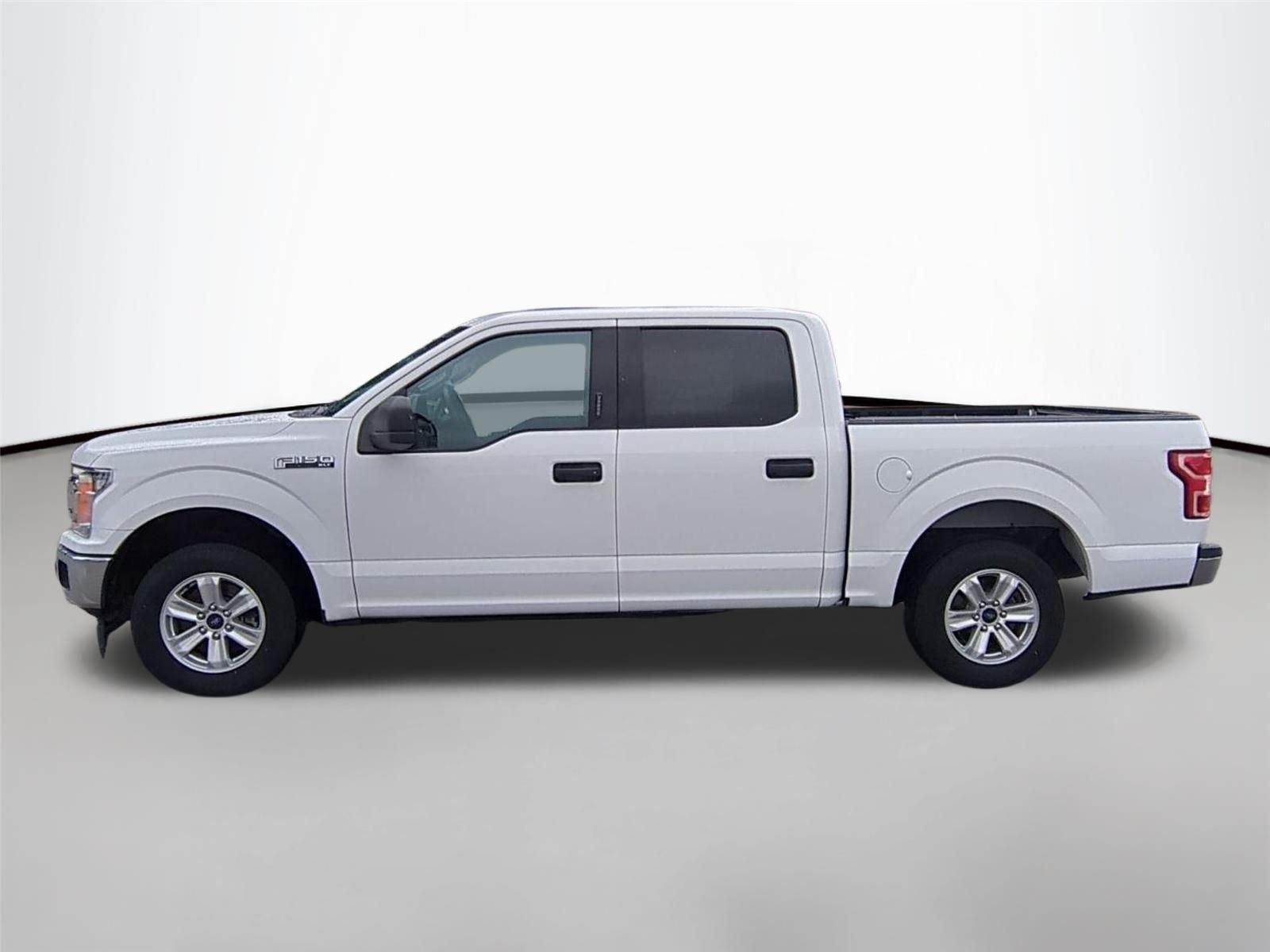 Used 2018 Oxford White Ford XLT image 2