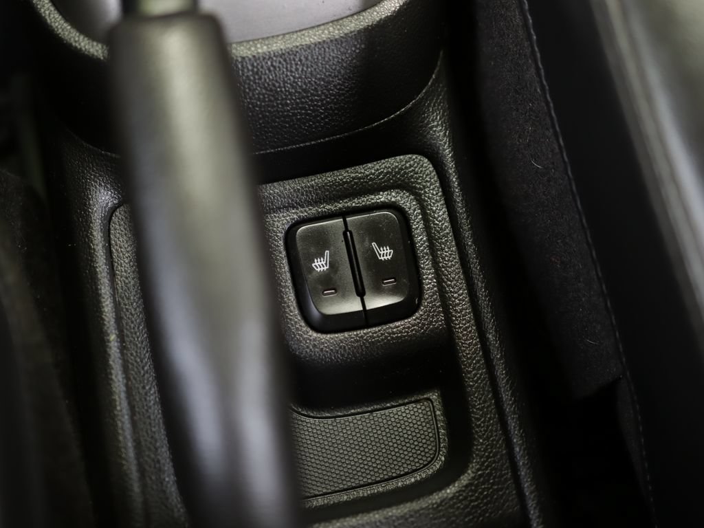 Used 2021 (Metallic paint.) Chevrolet ACTIV image 17