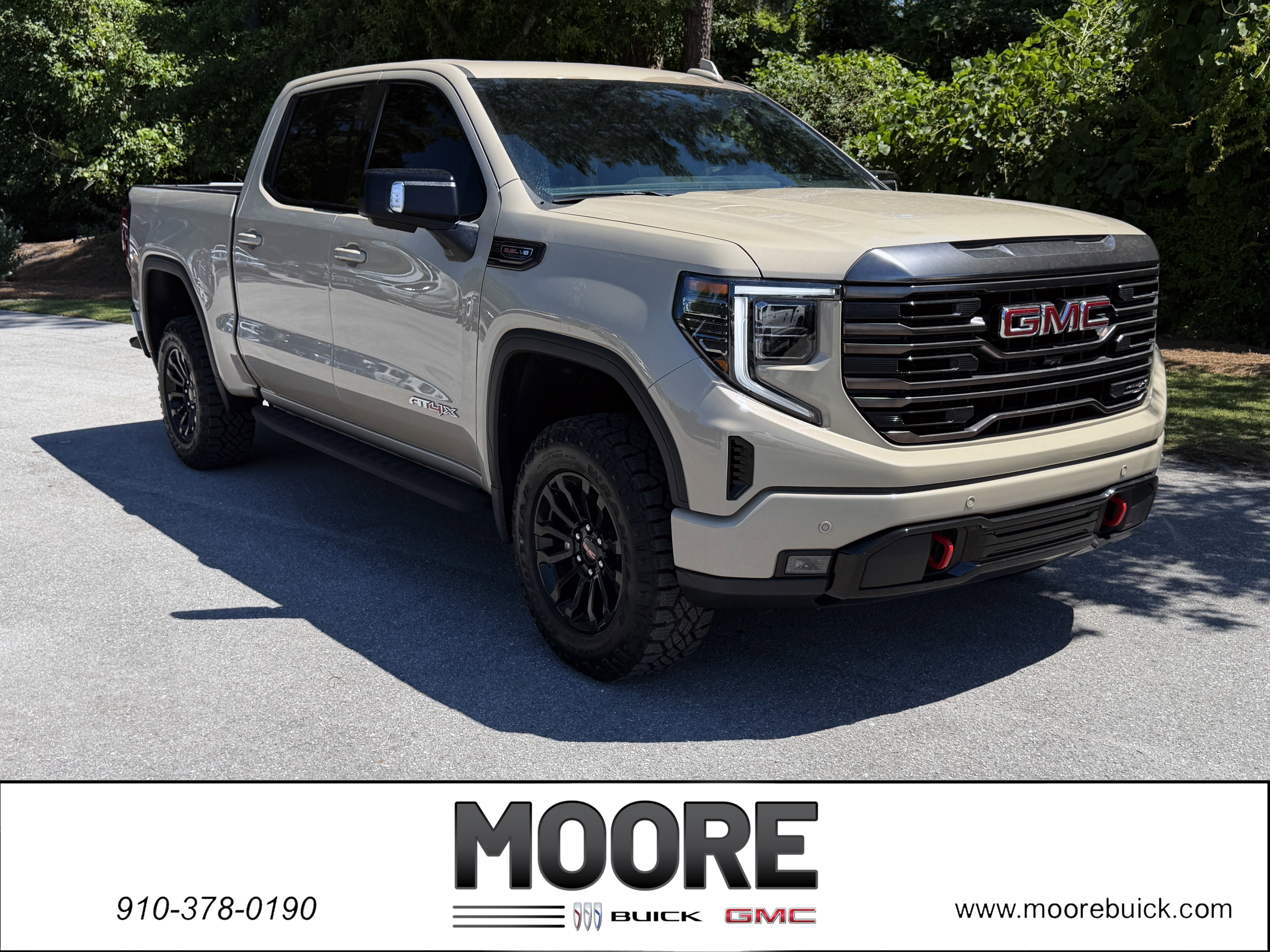 2023 GMC Sierra 4WD Crew Cab Short Box AT4X's photo