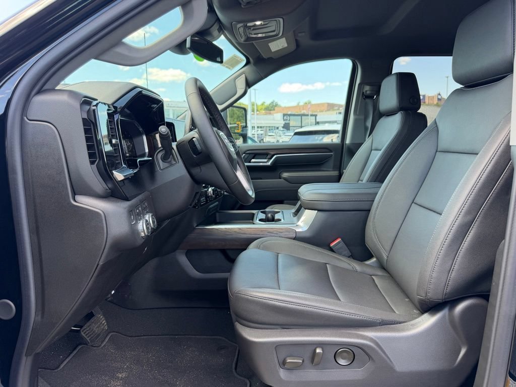 2026 GMC Sierra 2500HD SLT - Photo 6