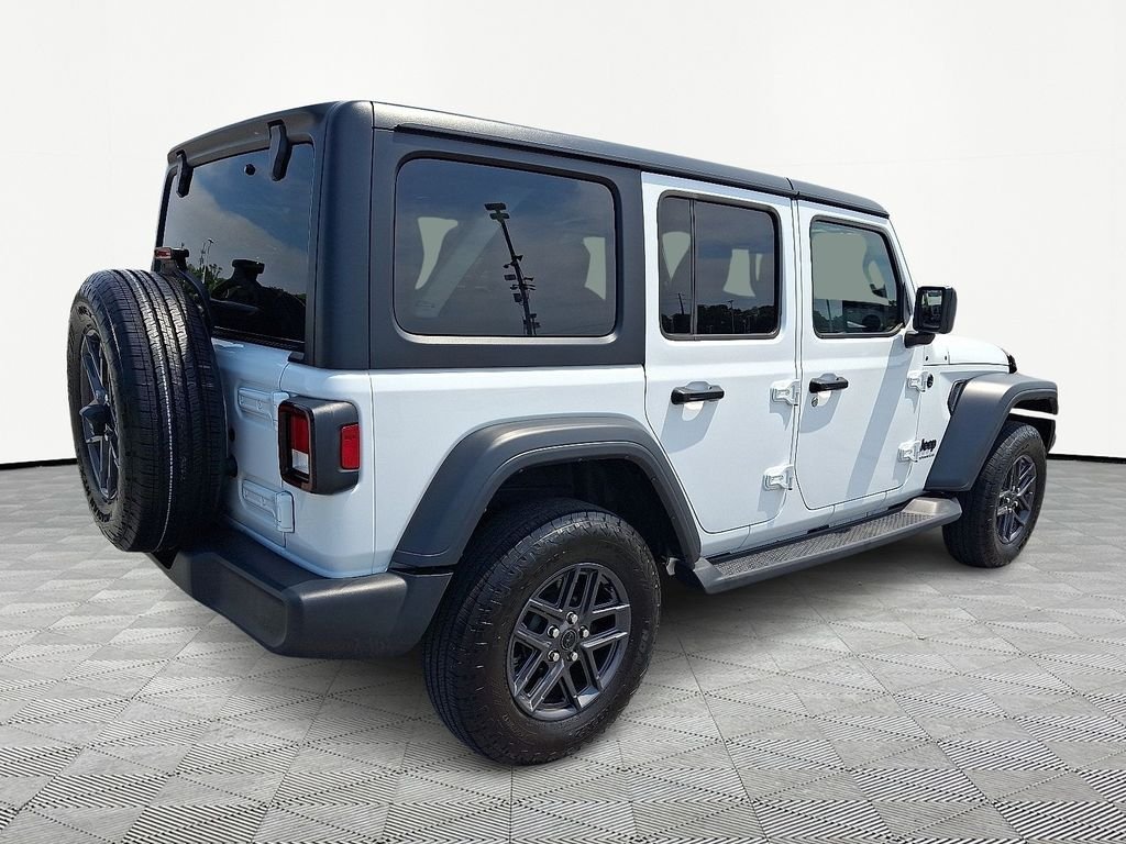 Used 2024 White Jeep Sport S image 7