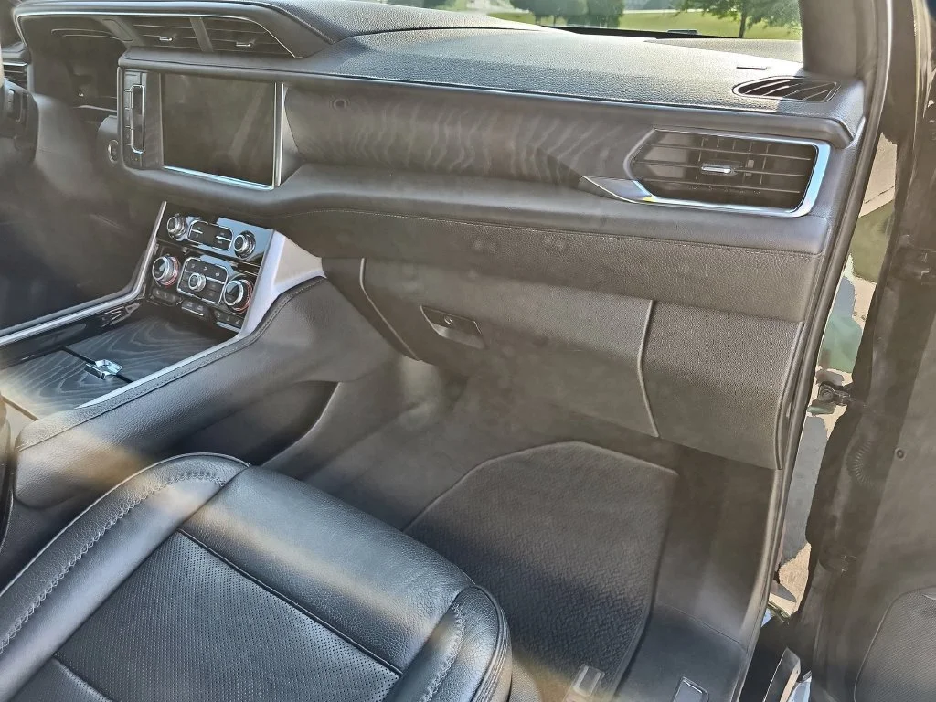 Used 2022 Onyx Black GMC Denali image 17