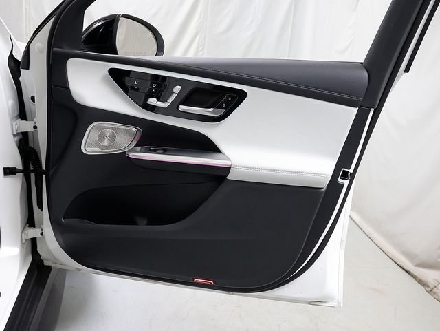 Certified Used 2026 Polar White Mercedes-Benz GLC 300 image 32