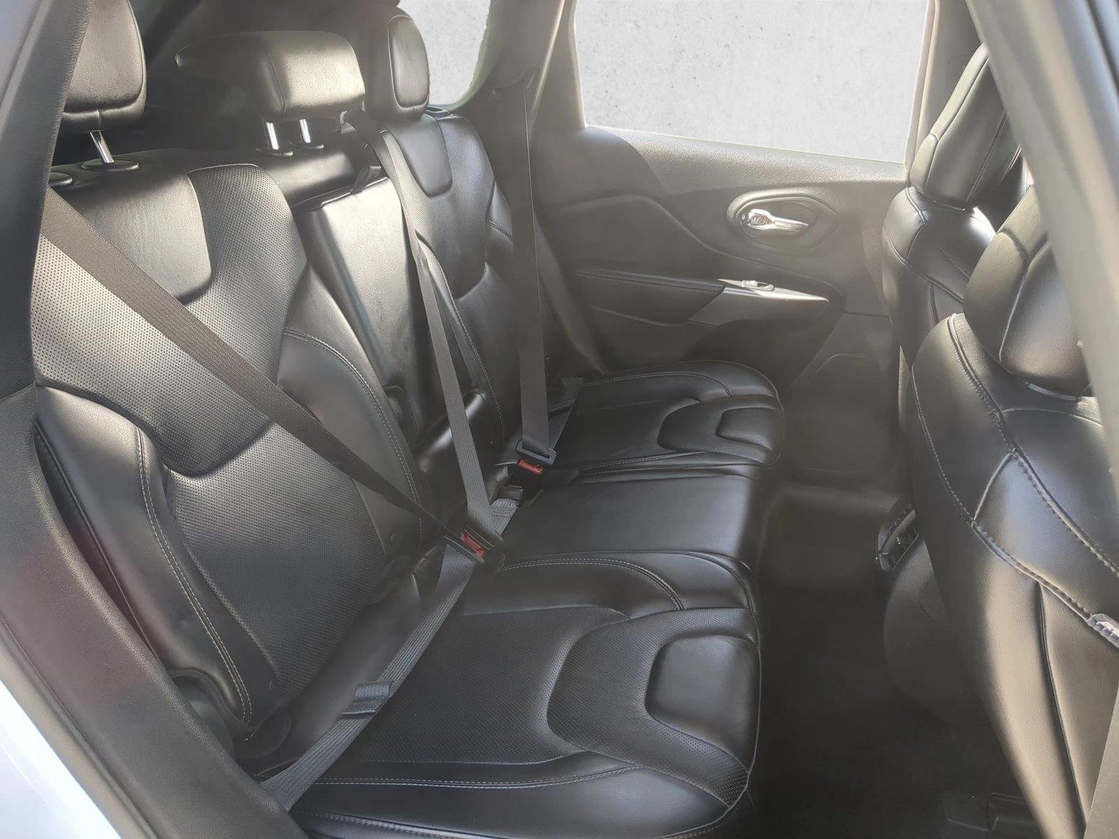 Used 2019 Bright White Clearcoat Jeep Limited image 20
