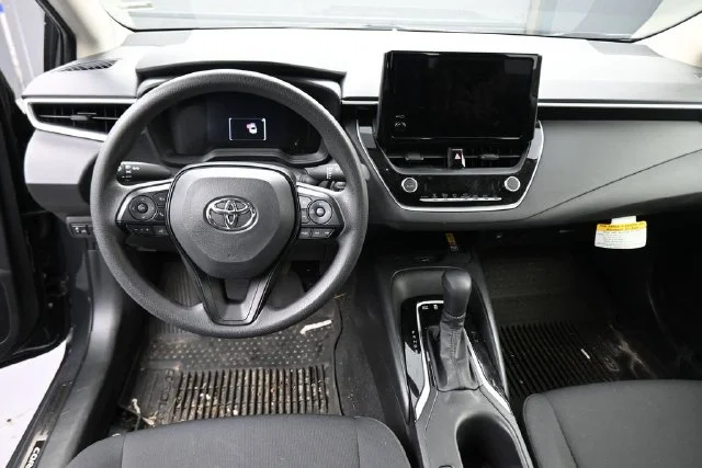Used 2026  Toyota LE image 20