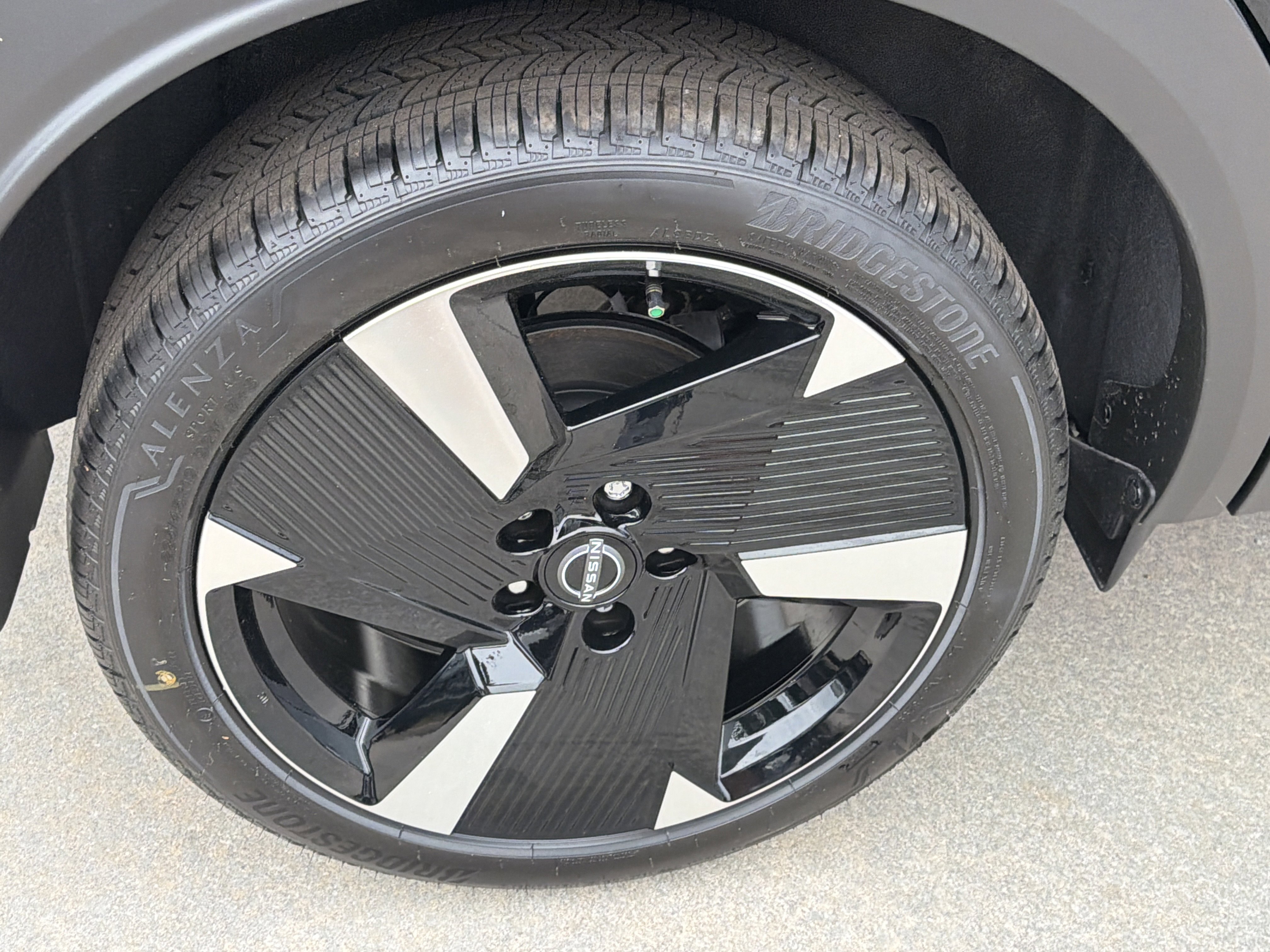 New 2026 Super Black Nissan SR image 18