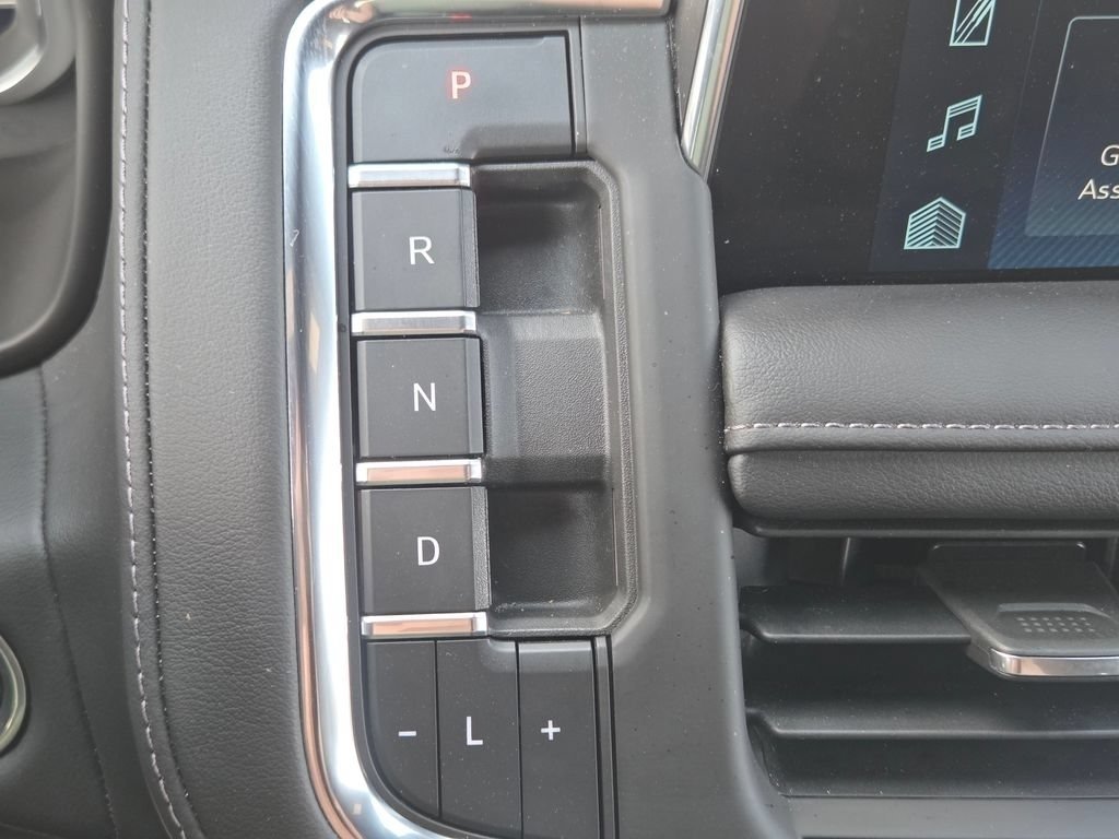 Used 2023 Dark Ash Metallic Chevrolet Z71 image 41