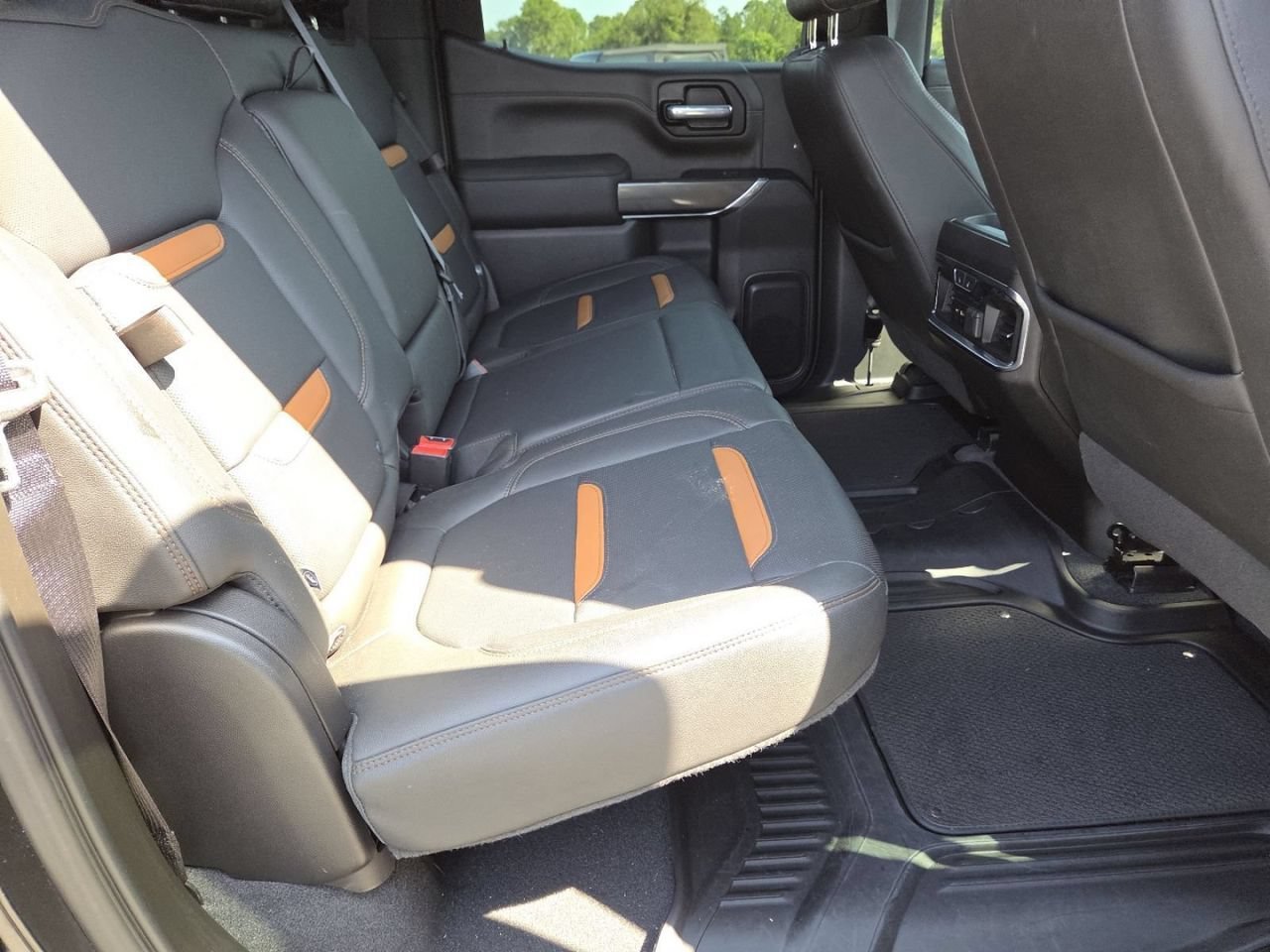 Used 2021 ONYX BLACK GMC AT4 image 28